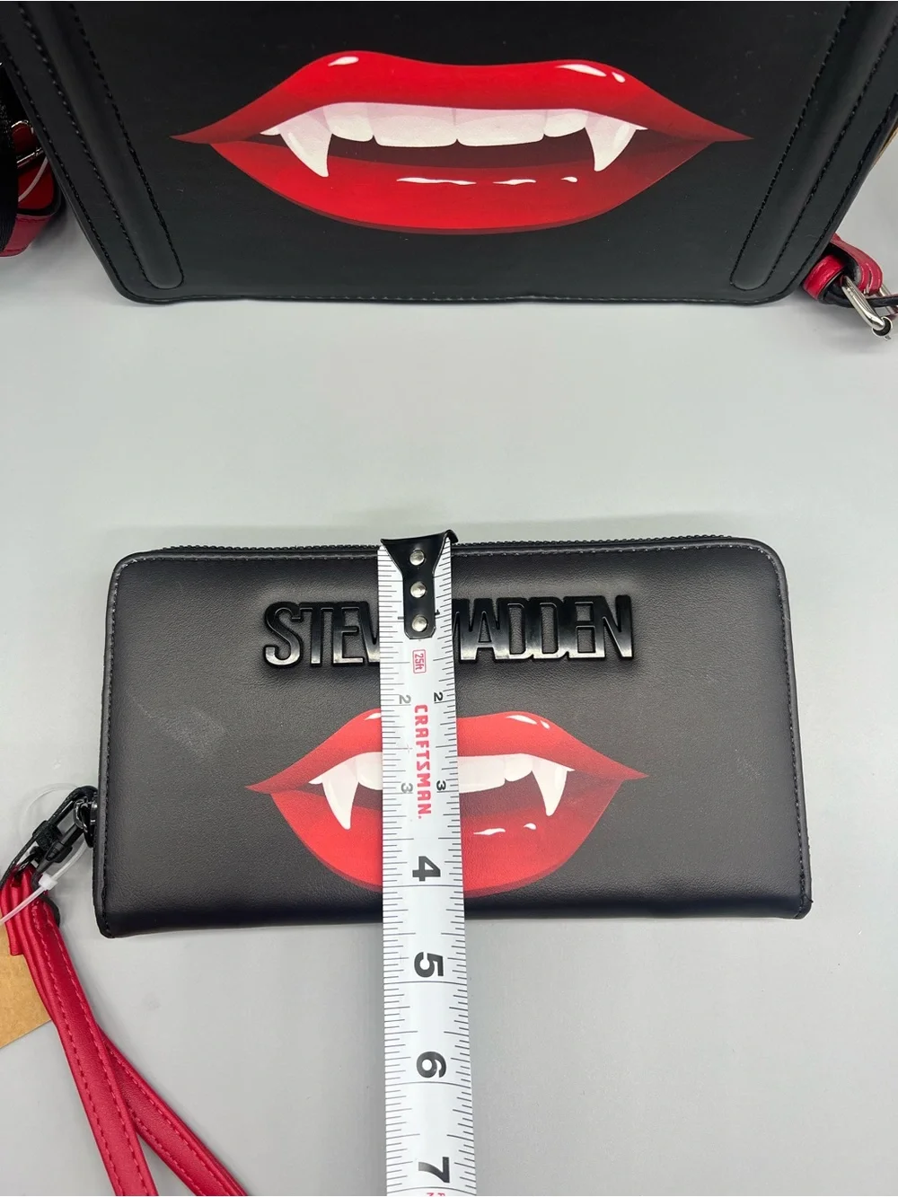 Steve Madden matching purse and wallet set